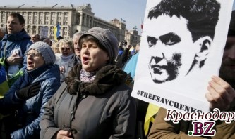 Митинг у здания посольства России в Киеве