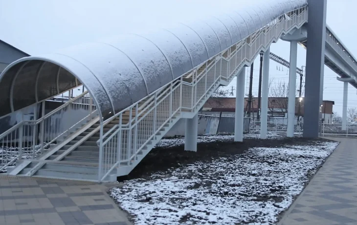 В Краснодаре открыли новый пешеходный переход между Новознаменским и Комсомольским районами
