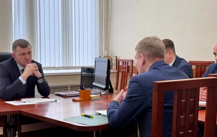 Евгений Наумов провел личный прием и рассказал о выделении земли участникам СВО