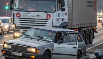 Серьезное ДТП в Гулькевичском районе: столкновение КамАЗа и «Лады»