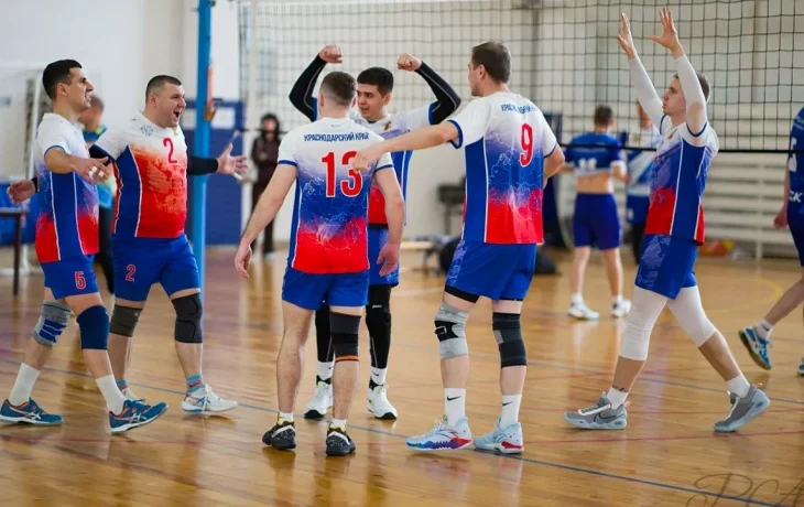 Кубок города по волейболу в Краснодаре: победы силовых структур, ветеранов и студентов Кубок города по волейболу в Краснодаре: победы силовых структур, ветеранов и студентов
