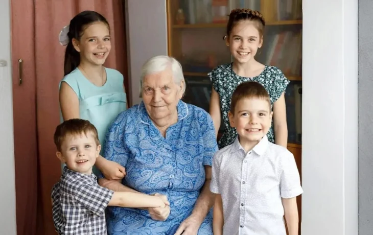 Евгений Наумов поздравил столетнюю ветерану тыла Анну Волкову в Краснодаре Евгений Наумов поздравил столетнюю ветерану тыла Анну Волкову в Краснодаре