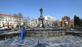 В Краснодаре начинают подготовку 11 городских фонтанов к сезону