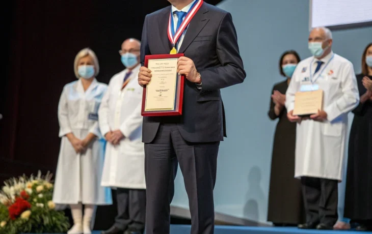 Краснодарский хирург получил престижную награду за вклад в онкологию