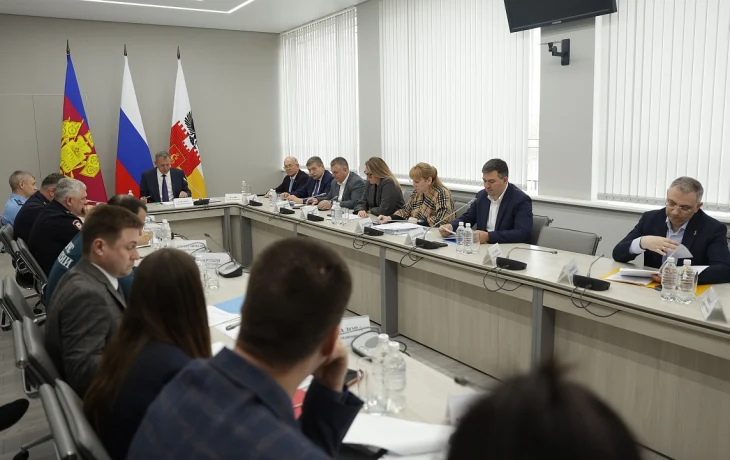 В Краснодаре усилили меры безопасности в школах на время ЕГЭ и выпускных