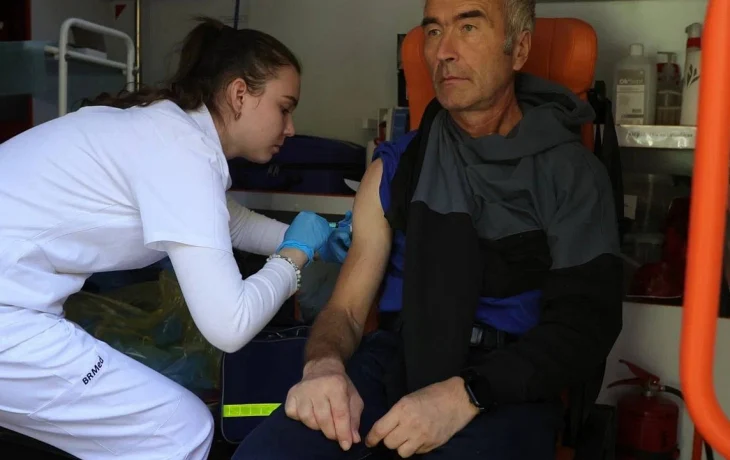 В Краснодаре работают мобильные пункты вакцинации от гриппа до конца ноября