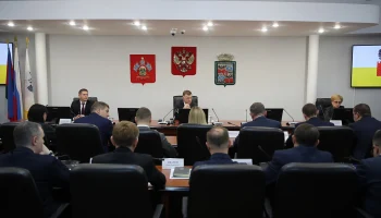 Восстановление остекления в посёлке Индустриальном после падения БПЛА