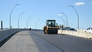 На Тургеневском мосту в Краснодаре откроют две полосы на въезд в город