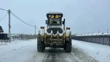 Краснодар борется со снегом: на дороги выведена 85 единиц техники