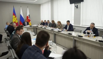В Краснодаре усилили меры безопасности в школах на время ЕГЭ и выпускных