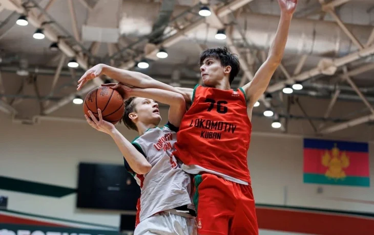 Новогодний фестиваль баскетбола в Краснодаре подарил праздник юным спортсменам