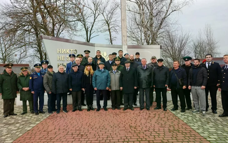 Делегации Краснодара почтили память освободителей Адыгеи