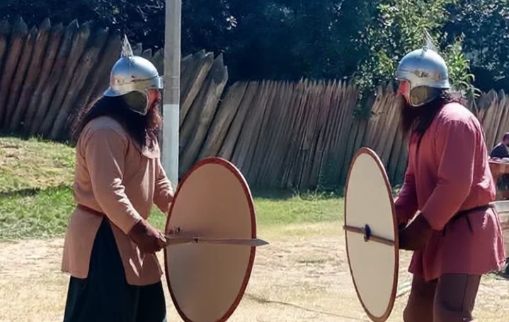 Турнир по средневековому бою прошел в Усть-Лабинске