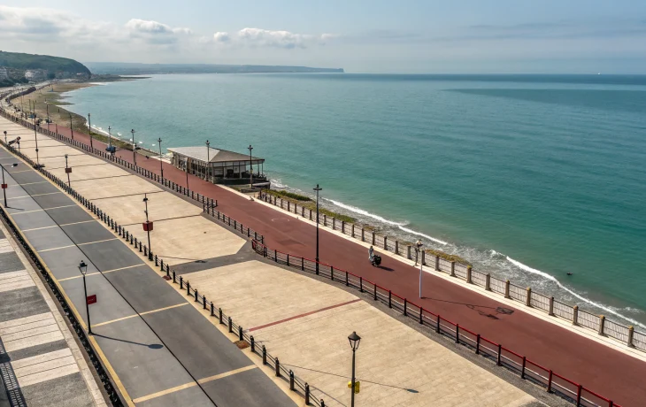 Власти Новороссийска предупредили об угрозе атаки дронов на пляжи и набережную