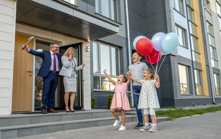 Краснодарская семья переехала в новую квартиру по программе расселения