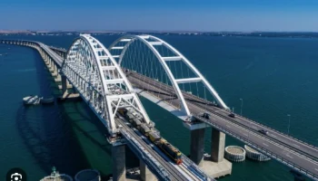 Пробка перед Крымским мостом увеличивается: более 5 км ожидания со стороны Краснодарского края