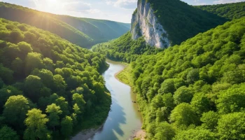 В Краснодарском крае 20 памятников природы получили бессрочные охранные зоны для защиты от воздействия человек