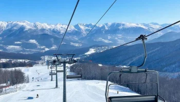 Зимний сезон в Сочи принес 1,9 млн туристов при загрузке 67,5%