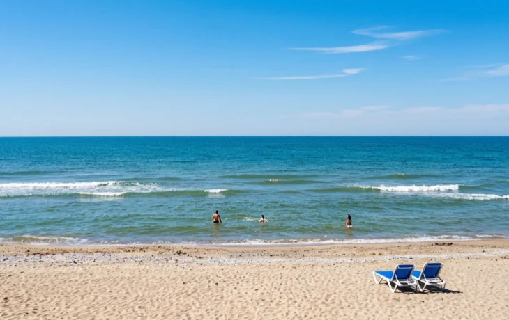 Вода у берегов Ейска в Азовском море прогрелась до +20 &deg;C