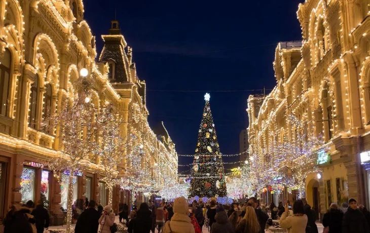 Краснодар стал вторым в рейтинге самых ярко украшенных к Новому году городов России Краснодар стал вторым в рейтинге самых ярко украшенных к Новому году городов России