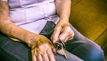 Жительницу Лазаревского района обманом лишили квартиры