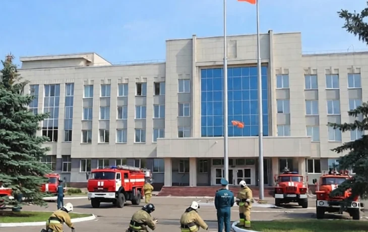 Алексей Клушин возглавил ГУ МЧС по Краснодарскому краю Алексей Клушин возглавил ГУ МЧС по Краснодарскому краю