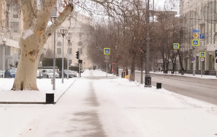 Зимняя сказка пришла в Краснодар: город укрыло рекордным снежным покрывалом