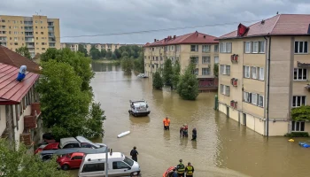 Подъём воды в реках Северского района привёл к подтоплению дворов и эвакуации жителей