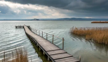 Причал унесло ветром в Ейске на середину лимана