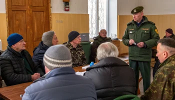 Личный приём жителей Брюховецкая: вопросы мусора, почты и помощь защитникам страны