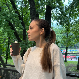 Варя Муминова