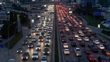 В Краснодаре вечер пятницы отметился крупными пробками