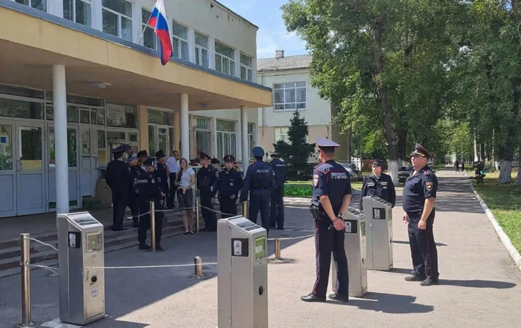 На Кубани усиливают безопасность школ и техникумов после стрельбы