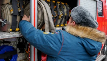 Крупный пожар уничтожил магазин «Светофор» в Краснодаре