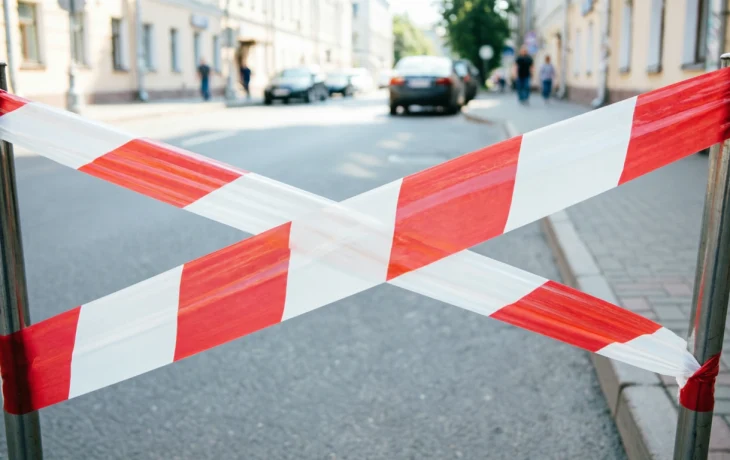 В Краснодарском крае обломки БПЛА упали у детсада и дома культуры