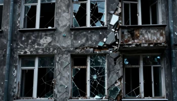 Ночная атака БПЛА на Краснодар: повреждены две высотки, более 90 окон и автомобили