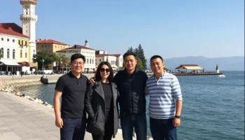 Сочи и Краснодар попали в топ-10 городов России для отдыха с друзьями