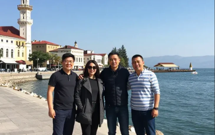 Сочи и Краснодар попали в топ-10 городов России для отдыха с друзьями