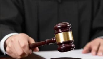 На Кубани прокуратура вернула матери погибшего бойца незаконно удержанные 10 тыс. руб. На Кубани прокуратура вернула матери погибшего бойца незаконно удержанные 10 тыс. руб.