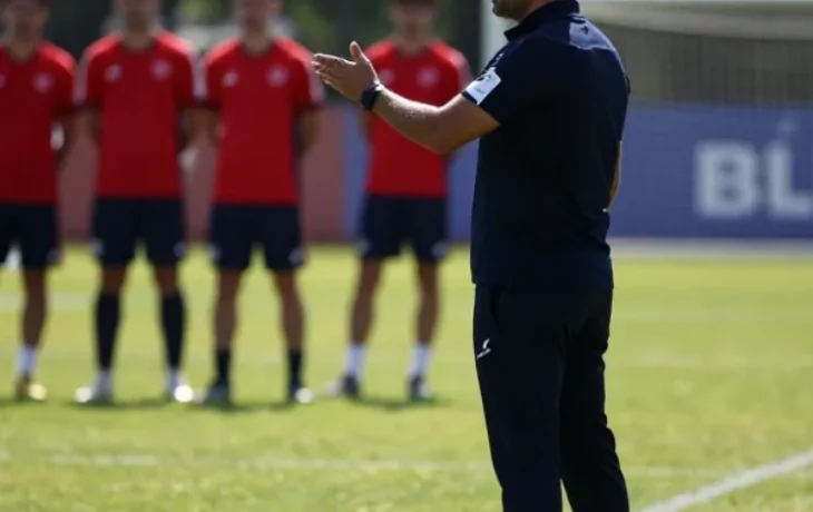 Мусаев объяснил историю со спущенными мячами в матче с &laquo;Ахматом&raquo;