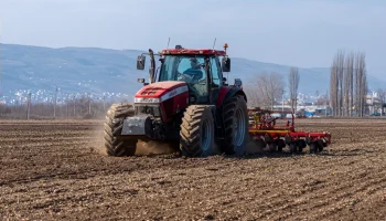 Спрос на сельхозтехнику резко растет перед посевной