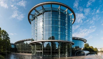 Абрамович подал иск в ЕСПЧ против властей Британии